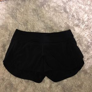 Lululemon Speed up short 4”